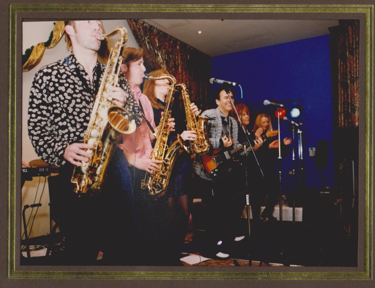 MIGHTY JUKE BOX BAND 001